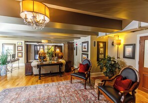 Lobby - The Valley (Vicksburg)
