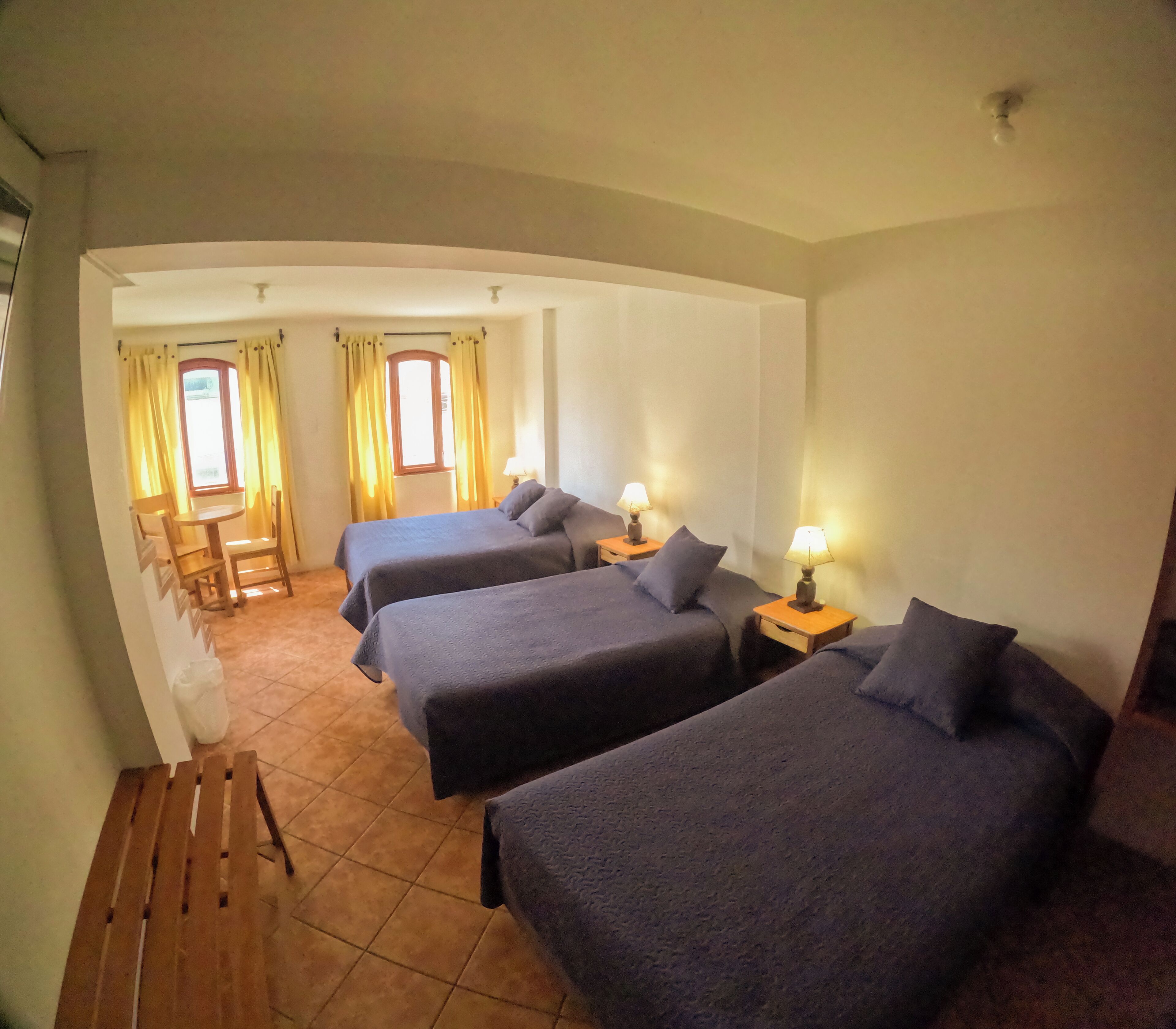 Literie de qualité supérieure, couette en duvet d'oie, bureau