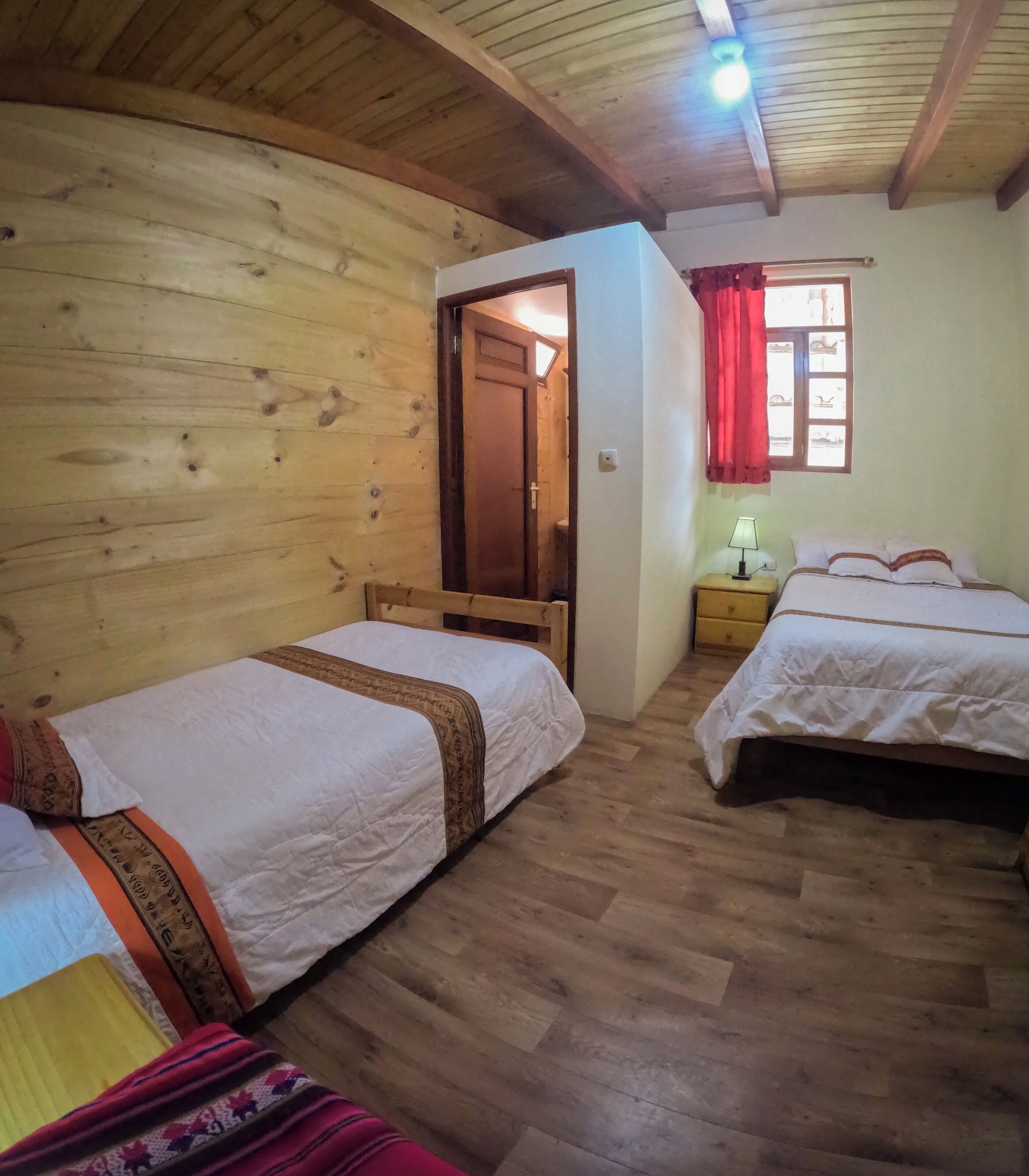 Literie de qualité supérieure, couette en duvet d'oie, bureau