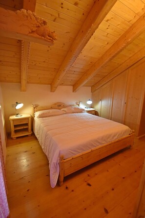 3 quartos, Wi-Fi de cortesia, roupa de cama