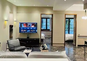 2 chambres, fer et planche à repasser, Wi-Fi, draps fournis