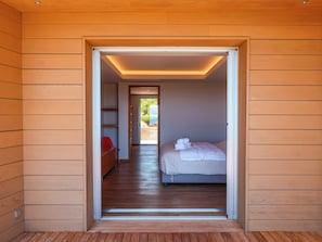 6 chambres, fer et planche à repasser, lit parapluie, Wi-Fi