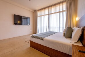 Luxury Room, 1 King Bed with Sofa bed, Balcony | Blackout drapes, iron/ironing board, free WiFi
