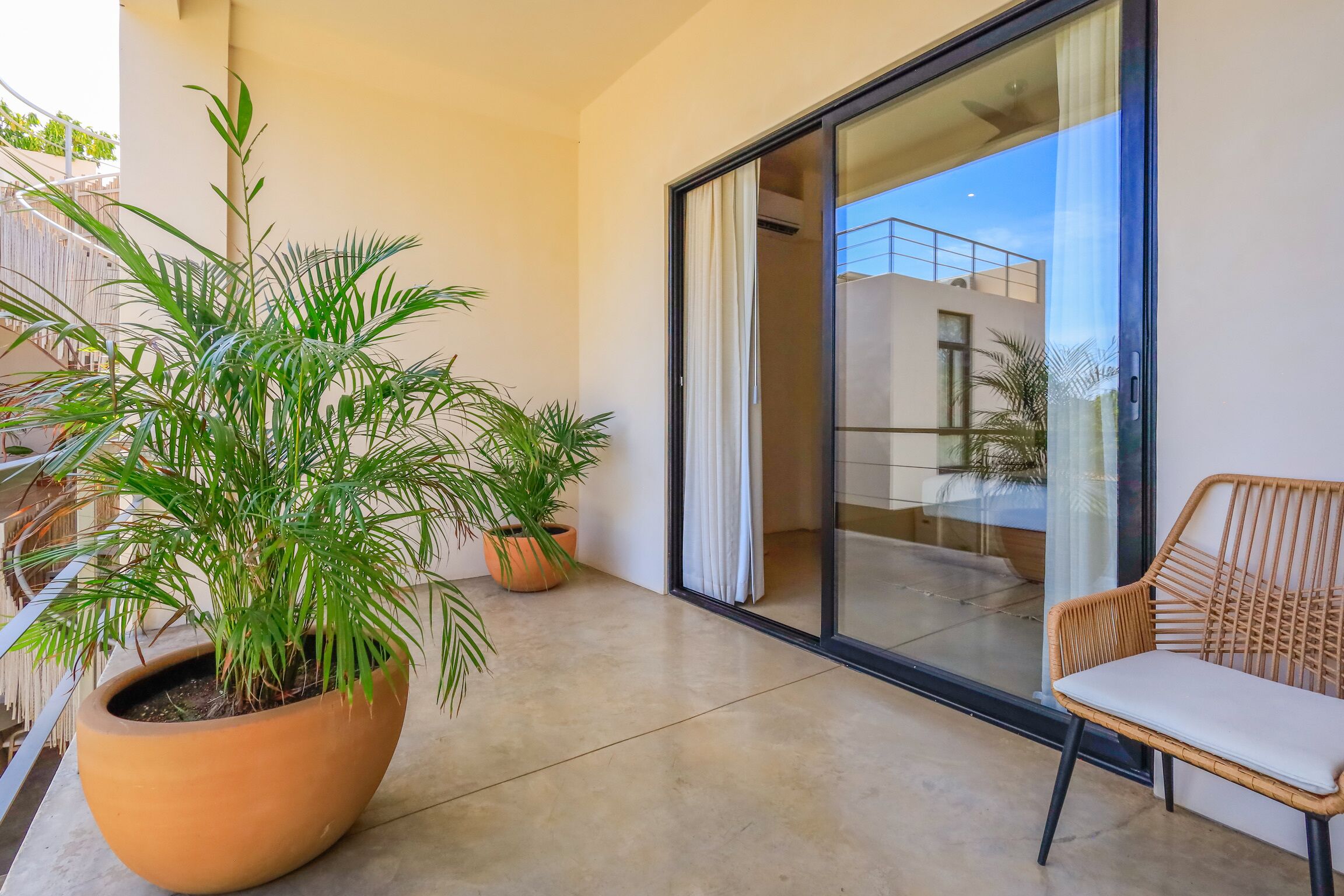 Superior Room, 1 King Bed, Balcony