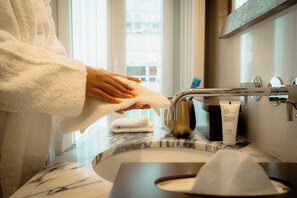 Superior Double or Twin Room | Bathroom | Hair dryer, slippers, towels, soap - Once Upon Lisboa (Lisbon)