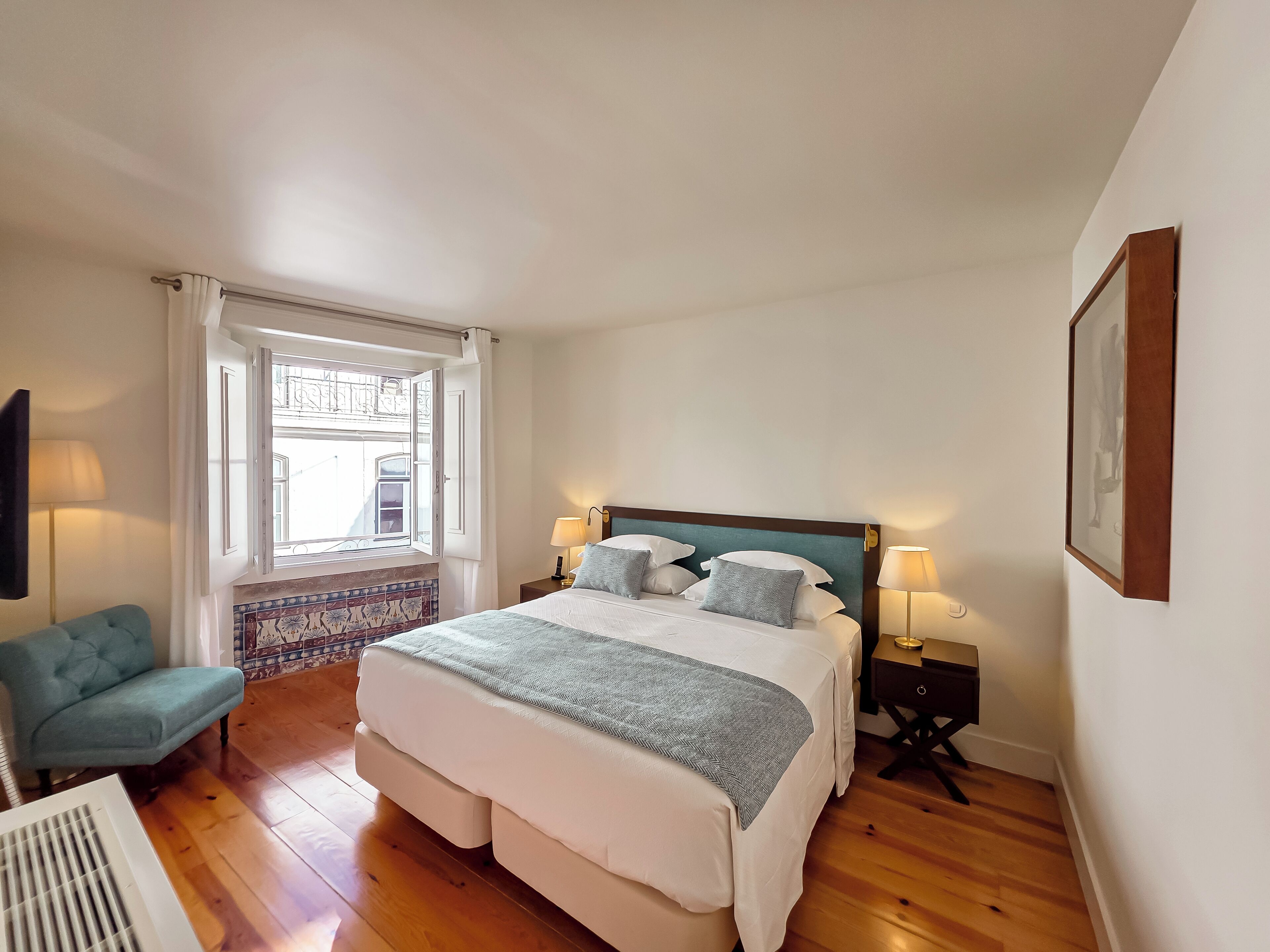 Premium Double or Twin Room | In-room safe, blackout curtains, soundproofing, iron/ironing board