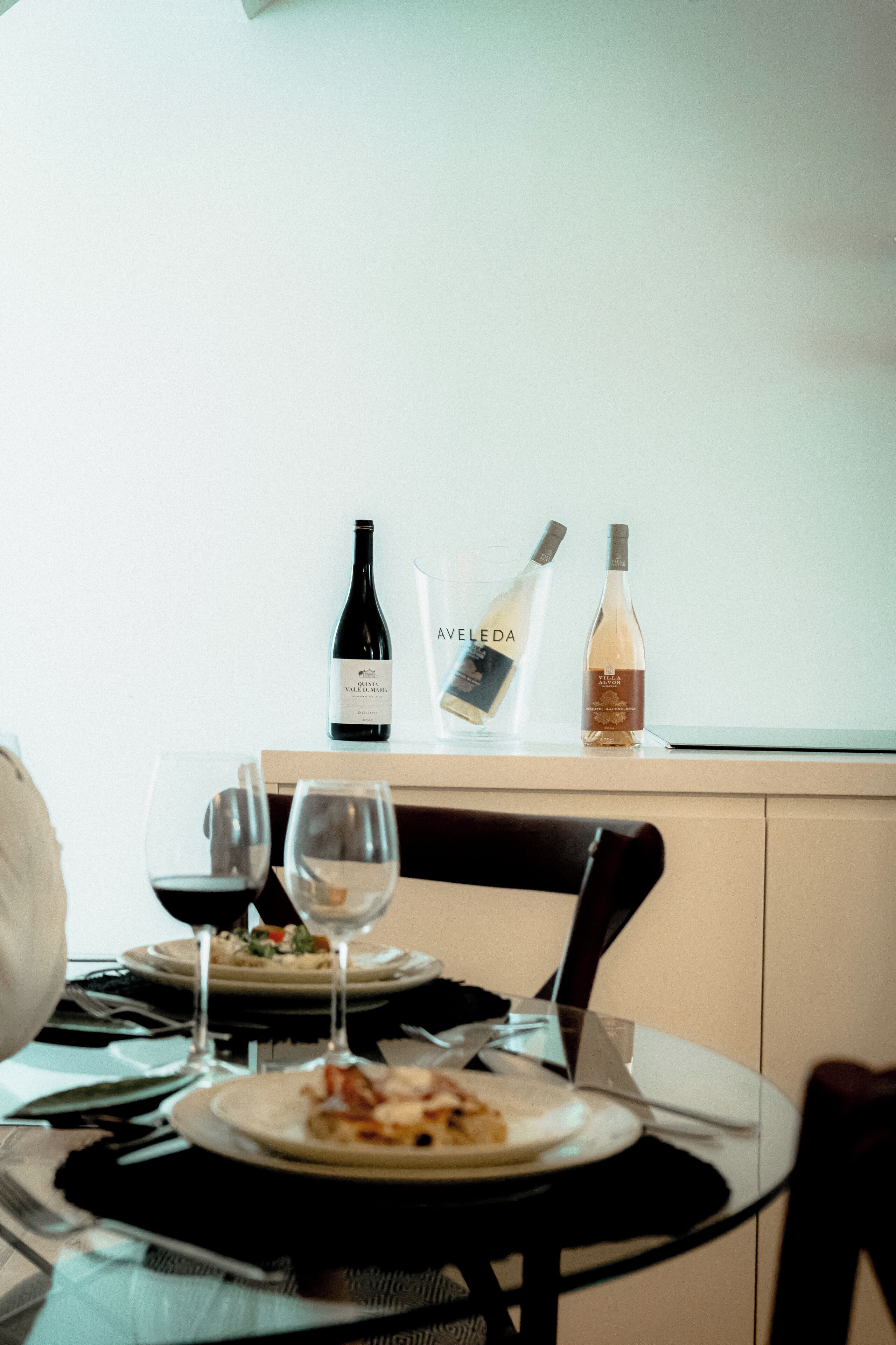 套房 | 起居区 | 42-英寸智能电视（配备有线频道）