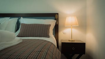 Premium Double or Twin Room | In-room safe, blackout drapes, soundproofing, iron/ironing board