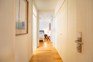 Coffres-forts dans les chambres, rideaux occultants