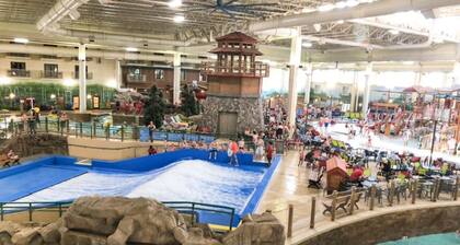 Charming Mpls Escape - Sleeps 14