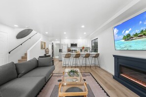 TV connectée, cheminée