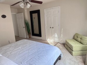4 chambres, fer et planche à repasser, Wi-Fi gratuit, draps fournis
