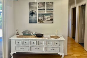 Interior - Sea-esta: Outdoor Living near Beach & River (Goolwa South)