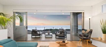 Ocean At Seaford- Beachfront Luxury-Free Wifi