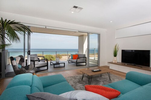 Ocean At Seaford- Beachfront Luxury-Free Wifi