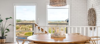 Surfers Reserve - Beachfront, family and pet frien