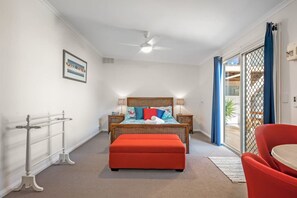 4 sovrum, skrivbord, strykjärn/strykbräda och wi-fi