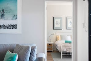4 bedrooms, desk, iron/ironing board, free WiFi