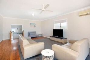 TV, fireplace, table tennis