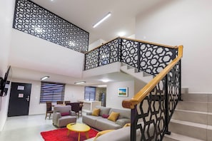 Grand Loft | Living area