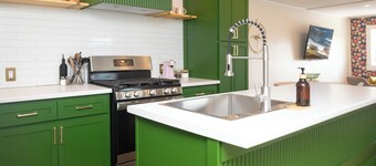 Cozy Farm Retreat with Wine Country Charm in Norfolk County