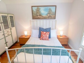 5 camere, ferro/asse da stiro, Wi-Fi gratuito