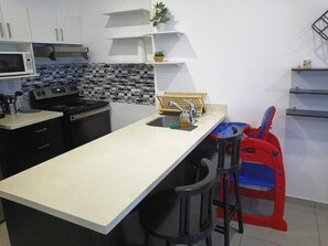 Microwave, oven, stovetop, coffee/tea maker