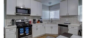 Cheerful 3-bedrooms centrally located in Riverside