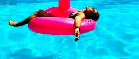 2 piscinas al aire libre
