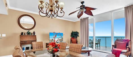 Condo, 1 King Bed with Sofa bed (Palazzo 1405) | Dining
