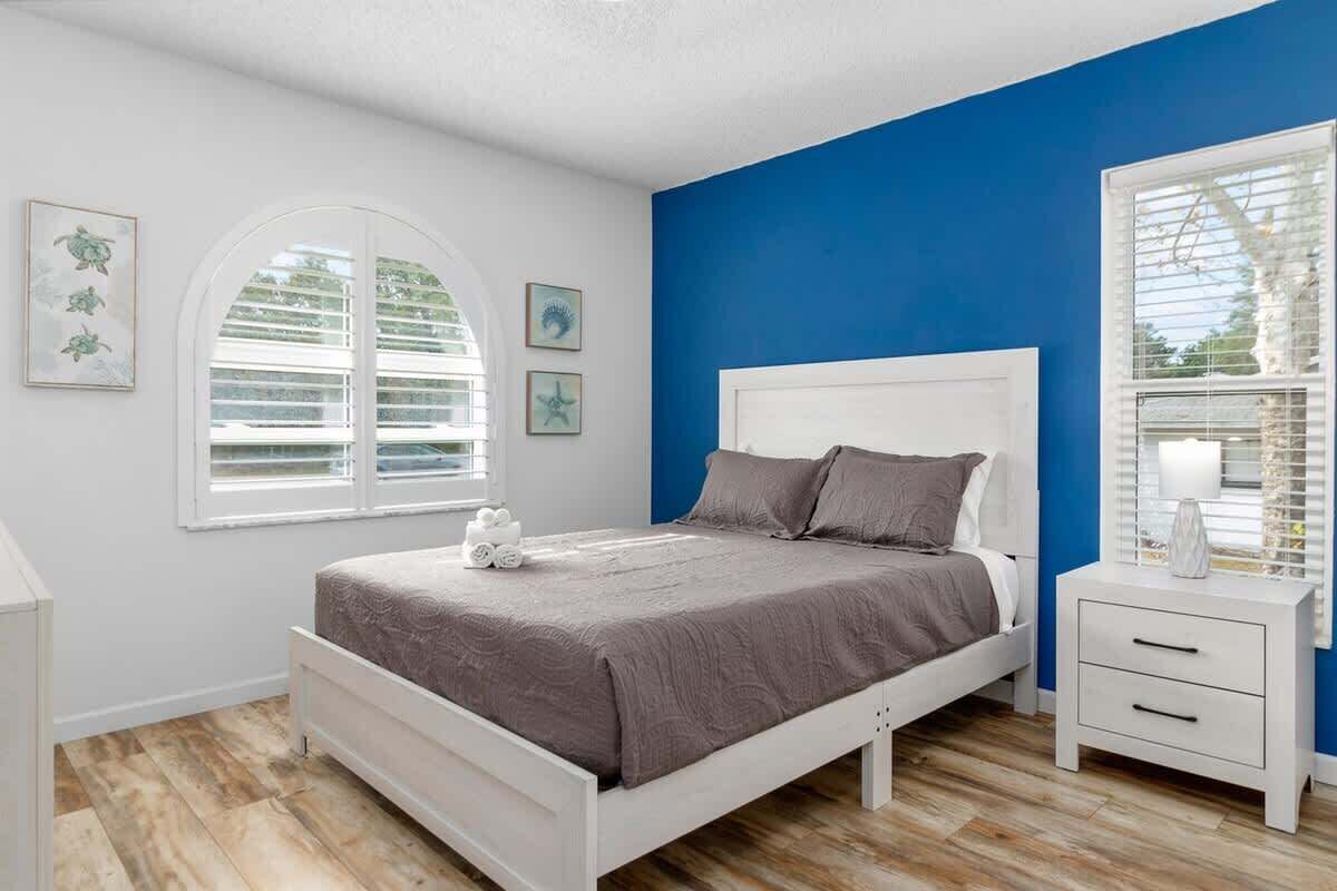 House, Multiple Beds, Pool Access, Pool View (9003 Nakoma Way) | 4 bedrooms, individually decorated, individually furnished, bed sheets