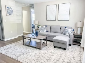 House, Multiple Beds, Patio, Garden View (38600 Naomi Ave) | Living area