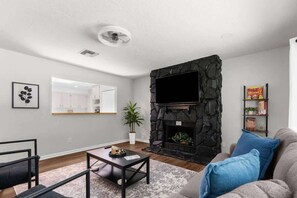 House, Multiple Beds, Pool Access, Pool View (31178 park ridge dr) | Living area | Fireplace