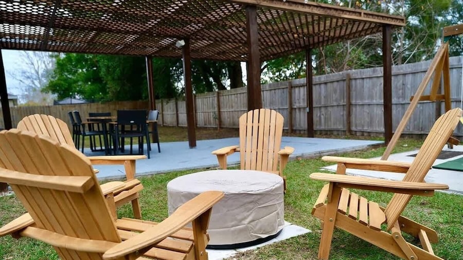 Brooksville Retreat! 3 Bed, 2 Bath!