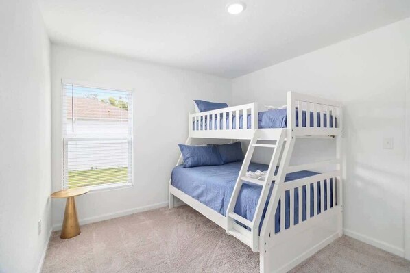 3 bedrooms, individually decorated, individually furnished, bed sheets