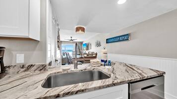 House, Multiple Beds (Pirate Cove Villas #111) | Interior