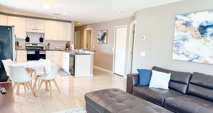 Contemporary 3 Bedroom Home in Dade City