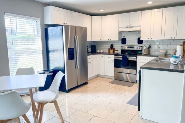 House, Multiple Beds, Kitchen, Garden View (37132 Grassy Hill ) | Private kitchen | Coffee/tea maker, fridge, microwave, oven