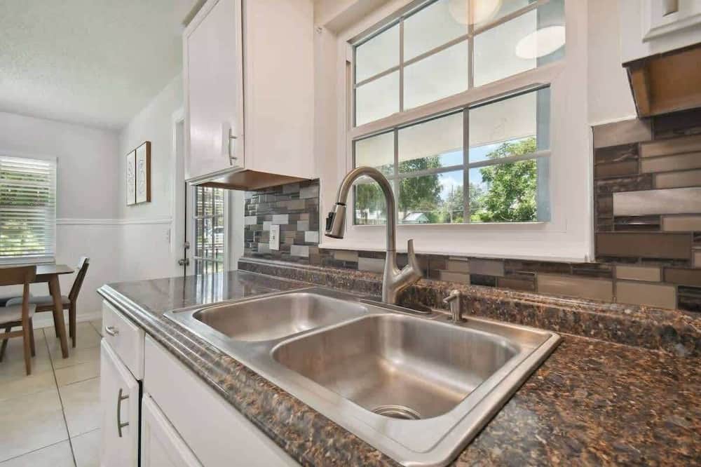 Comfortable Home in Dade City! - Trilby, FL