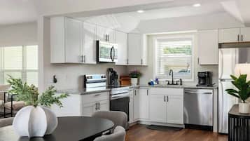 House, Multiple Beds, Patio, Garden View (1941 Tidewater Ct) | Private kitchen | Coffee/tea maker