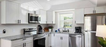 บ้าน 3 ห้องนอนทันสมัย, เวสลีย์ชาเปล!