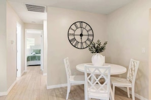 House, Multiple Beds, Kitchen, Garden View (5536 20th st ) | Dining