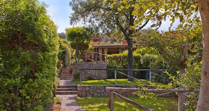 Panoramic villa in Costa Rei a few steps from the sea with reserved parking space