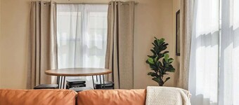 Downtown Art Deco 1 Bedroom