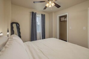 1 bedroom, iron/ironing board, WiFi, bed sheets