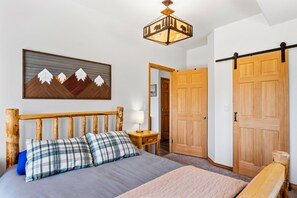 4 Schlafzimmer, Bügeleisen/Bügelbrett, WLAN, Bettwäsche