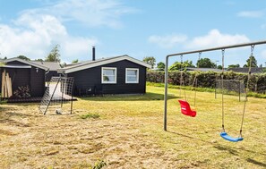 Children’s area - 2 bedroom gorgeous home in Hadsund (Hadsund)