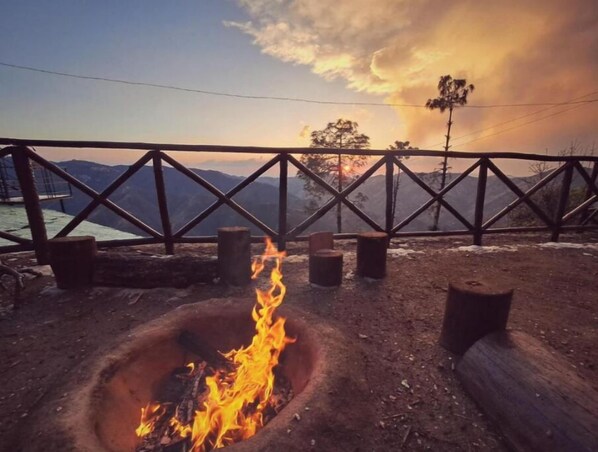 Property grounds - Delicate camp A (Kīar)