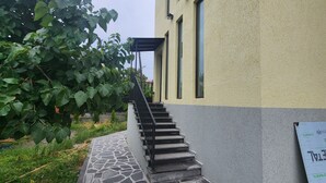 住宿正面