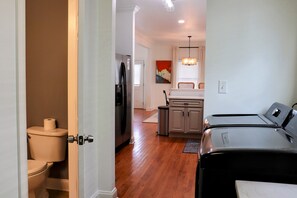 Shower, hair dryer, towels, soap - Charming 3-bedroom house with WiFi, AC in desirable Southside Chattanooga (Chattanooga)